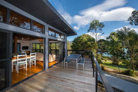 Adventure Bay Beach House - Northern Rivers Accommodation 0