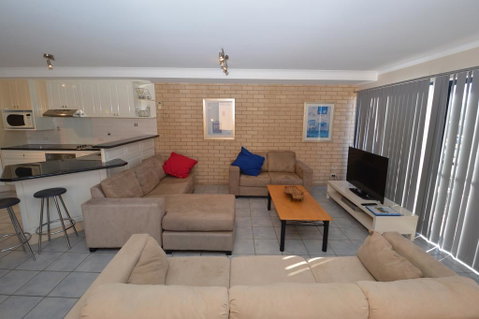 Aegean Blue - Northern Rivers Accommodation 3