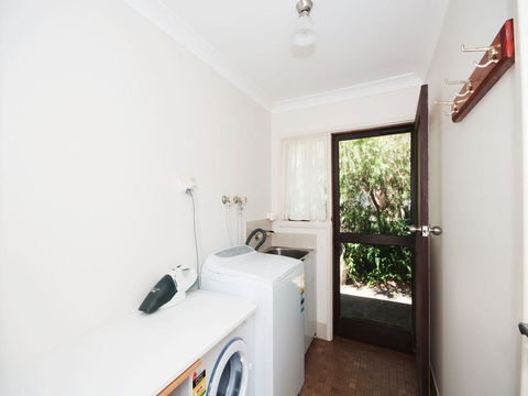 All Decked Out - Pet Friendly - Northern Rivers Accommodation 2