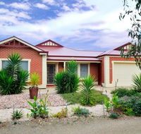 All Seasons Port Elliot Holiday House - Northern Rivers Accommodation