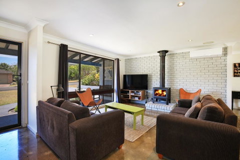 Aloha - Pet & Family Friendly - 10 Min Walk To Beach - Northern Rivers Accommodation 2
