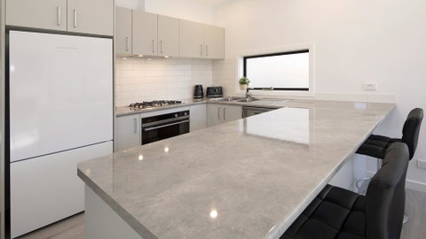 Alpine Lake Retreat - Northern Rivers Accommodation 2