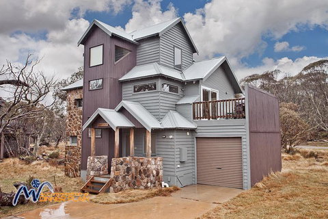 Alyeska - Northern Rivers Accommodation 0