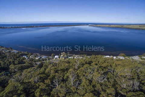 Amazing Ansons Bay Absolute Waterfront Beach House - Northern Rivers Accommodation 2