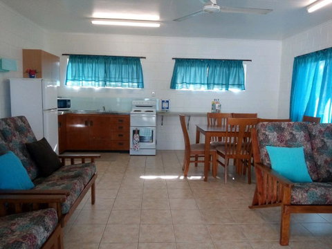 Anchor In Holiday Units South Mission Beach - Northern Rivers Accommodation 2