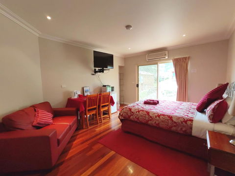 Angela's Beach Stays - Northern Rivers Accommodation 0
