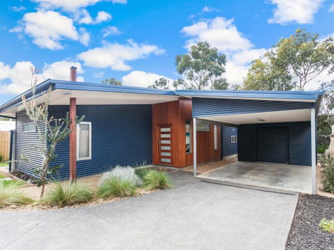 ANGLE BY THE SEA - Anglesea - Northern Rivers Accommodation 0