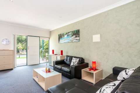 Anglesea River Apartments - 2 Bed Unit 2/4 - Northern Rivers Accommodation 1