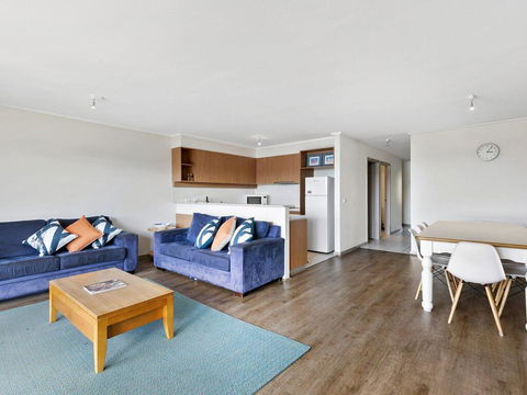 APARTMENT 29 PACIFIC APARTMENTS - Grand Escape With Ocean Views - Northern Rivers Accommodation 3