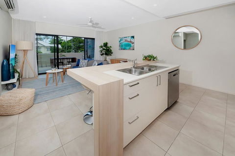 Apartment Close To The City Life On Lake 3 - Northern Rivers Accommodation 3
