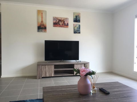 Apple House Point Cook - Northern Rivers Accommodation 1