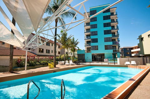 Aqualine Apartments On The Broadwater - Northern Rivers Accommodation 0