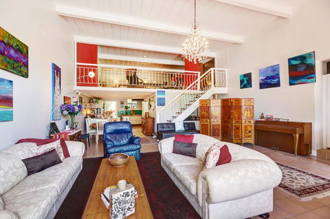 Arty Warehouse Apartment - Stroll To South Beach - Northern Rivers Accommodation 3