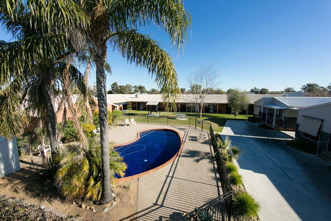 Ashleigh Court Motor Inn - Northern Rivers Accommodation 0