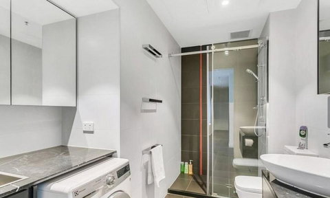 Luxury 2 Bdrm In Watson At Walkerville With Balcony, FREE Carpark, Near Adelaide CBD - Northern Rivers Accommodation 1