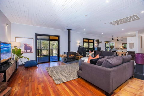 Luxury Farm House On 20 Acres - Sleeps 22 - Northern Rivers Accommodation 0