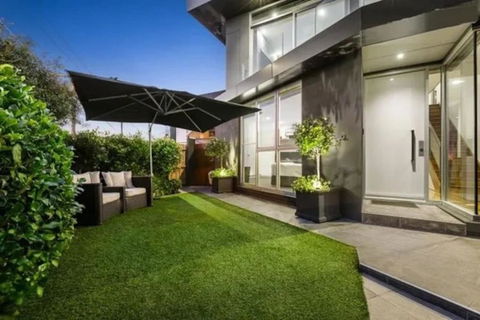 Luxury Beach House With Bay Views, Rooftop & Lift - Northern Rivers Accommodation 3