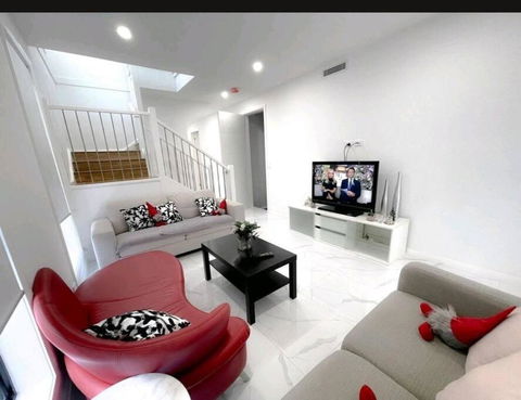 Luxury New 5 Bedroom 3 Bathroom+ Study/ Back Yd - Northern Rivers Accommodation 0