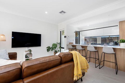 Luxury Urban Retreat - Northern Rivers Accommodation 3