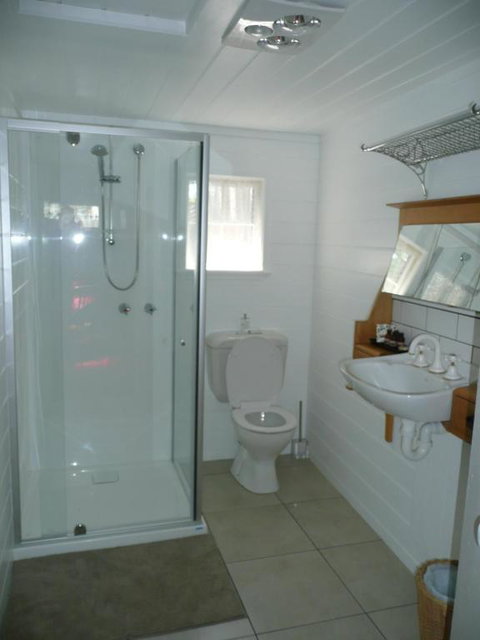 Madam Saddler - On Fraser Clunes - Northern Rivers Accommodation 3