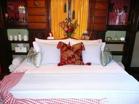 Madam Saddler - On Fraser Clunes - Northern Rivers Accommodation 1