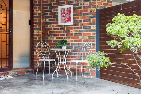 Magnificent Beachside Living At Heart Of Mornington - Northern Rivers Accommodation 3