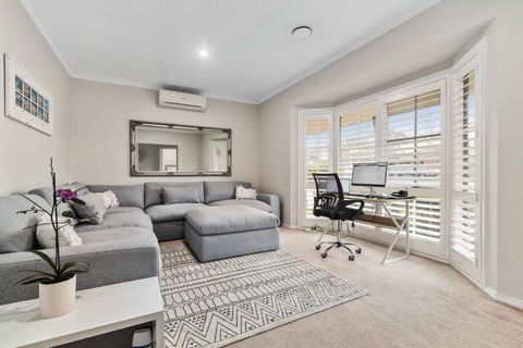 Magnificent Maxwell Of Mornington! - Northern Rivers Accommodation 0