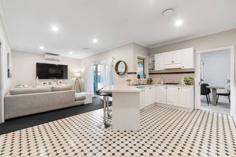 Magnificent Maxwell Of Mornington! - Northern Rivers Accommodation 3