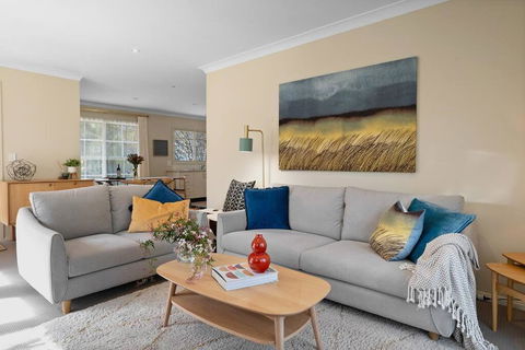 Magnolia Cottage - Your Private Bowral Getaway! - Northern Rivers Accommodation 0