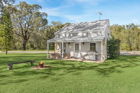 Madigan Cottages - Settlers Cottage - Northern Rivers Accommodation 1