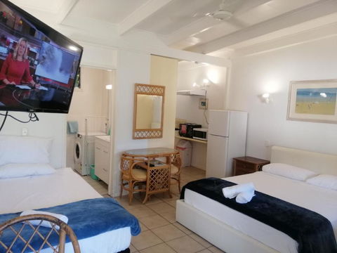 Magnetic Island Resort, Sleeps 3, Free WIFI - Northern Rivers Accommodation 2