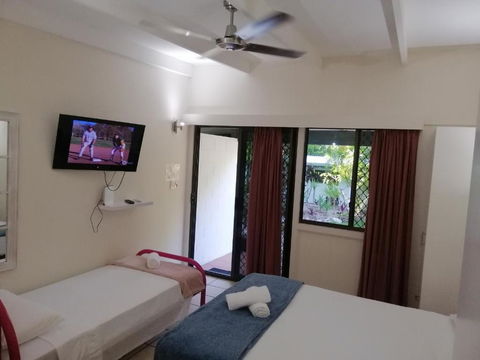 Magnetic Island Resort, Sleeps 3, Free WIFI - Northern Rivers Accommodation 1