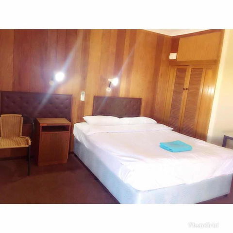 Meekatharra Hotel - Northern Rivers Accommodation 3