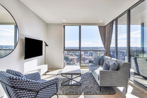 Meriton Suites Liverpool - Northern Rivers Accommodation 0
