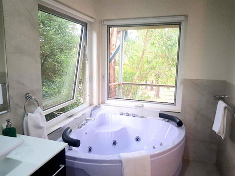 Merry Mary - Northern Rivers Accommodation 3