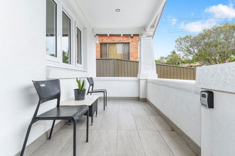 Mins To Mall Convenient 3 Beds Classic Charm Home - Northern Rivers Accommodation 2