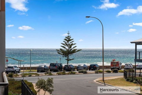 Moana Seaside Retreat - 2 Bedroom, Spa , Living Area & Pet Friendly - Northern Rivers Accommodation 0