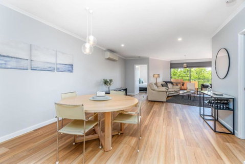 Modern And Homely 2BR Burke Crescent Apartment - Northern Rivers Accommodation 1
