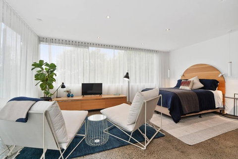 Modern Studio With Sweeping Views - Northern Rivers Accommodation 2
