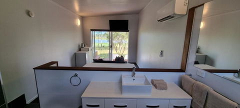 Narangba Motel (formerly Brisbane North B&B And Winery) - Northern Rivers Accommodation 3