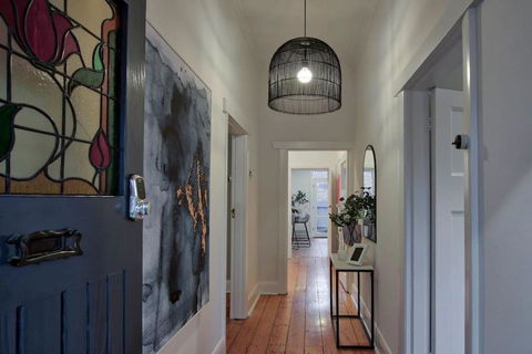 Morris And Eaton Cottages - 3BR WiFi Parking - Northern Rivers Accommodation 3