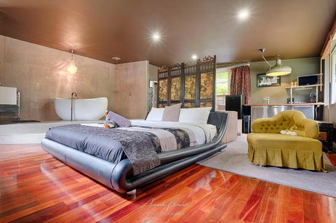 Mudstone Suites - Northern Rivers Accommodation 0