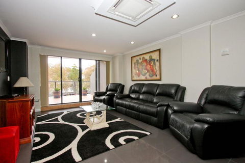 Nautilos On The Harbour - Northern Rivers Accommodation 3