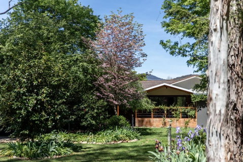 Nest House Bright - Northern Rivers Accommodation 0