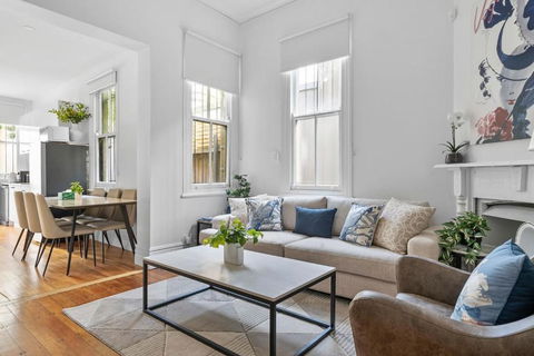 Newtown Nest - Chic Terrace Living Off King Street - Northern Rivers Accommodation 0