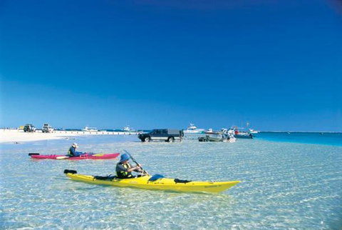 Ningaloo Club Backpackers - Northern Rivers Accommodation 2