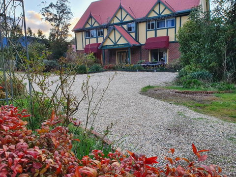 Oaktree Guest House - Northern Rivers Accommodation 1