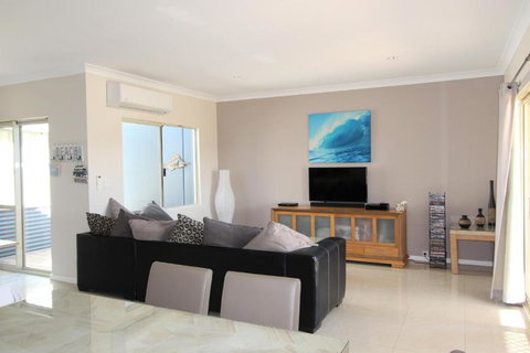 Ocean Breeze - Northern Rivers Accommodation 1