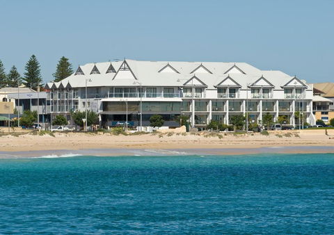 Ocean Centre Hotel - Northern Rivers Accommodation 0