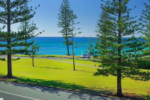 Ocean Court 8 13 Lord Street - Northern Rivers Accommodation 0